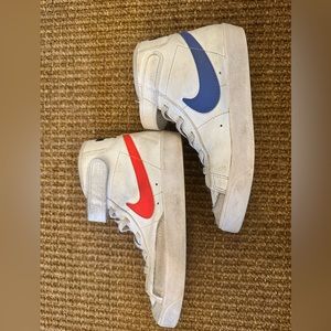 Nike Blazer Mid SIZE 13.5C white high tops with red and blue swoosh